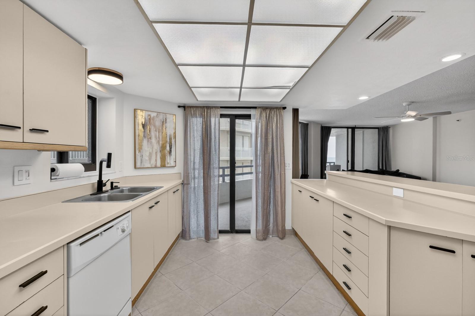 SEYCHELLES CONDO - Residential