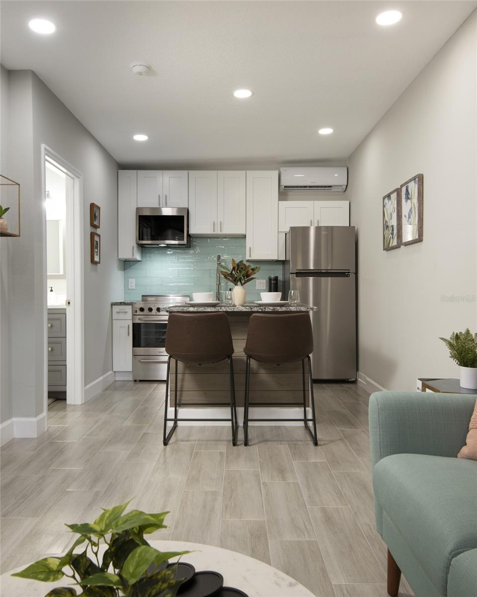 HARBOR HILLS PARK ADD - Residential Lease