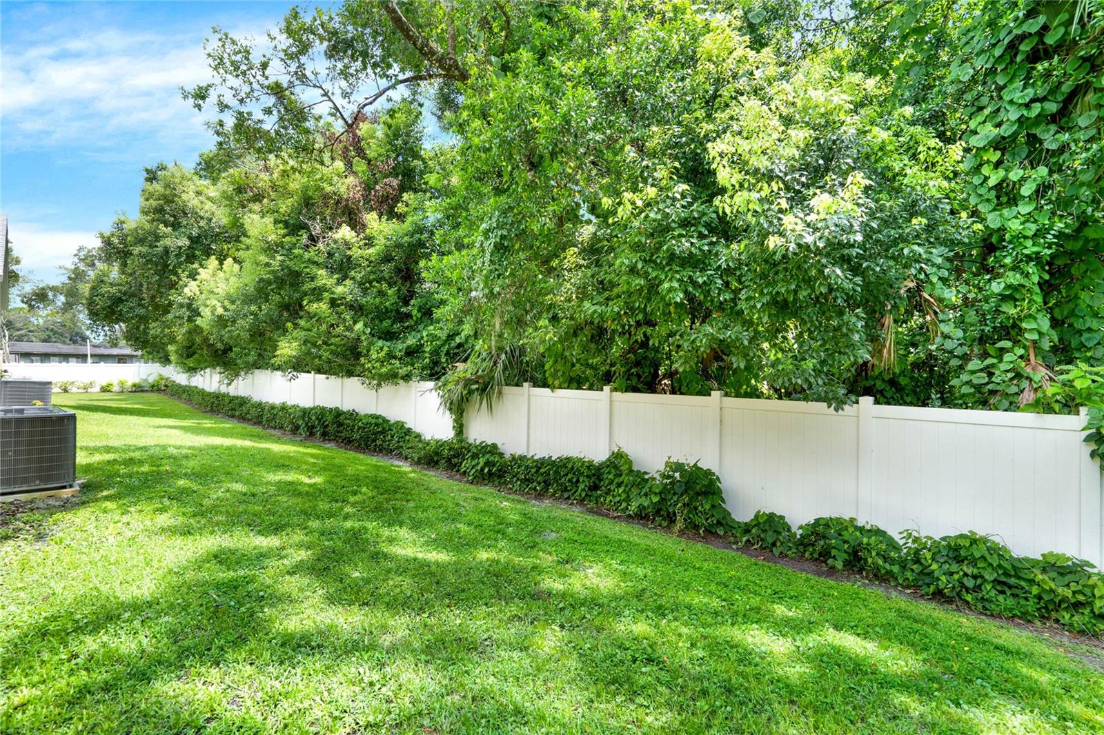 967 AZALEA WALK CIRCLE
