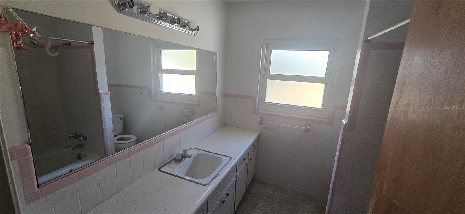 LAKEWOOD - Residential