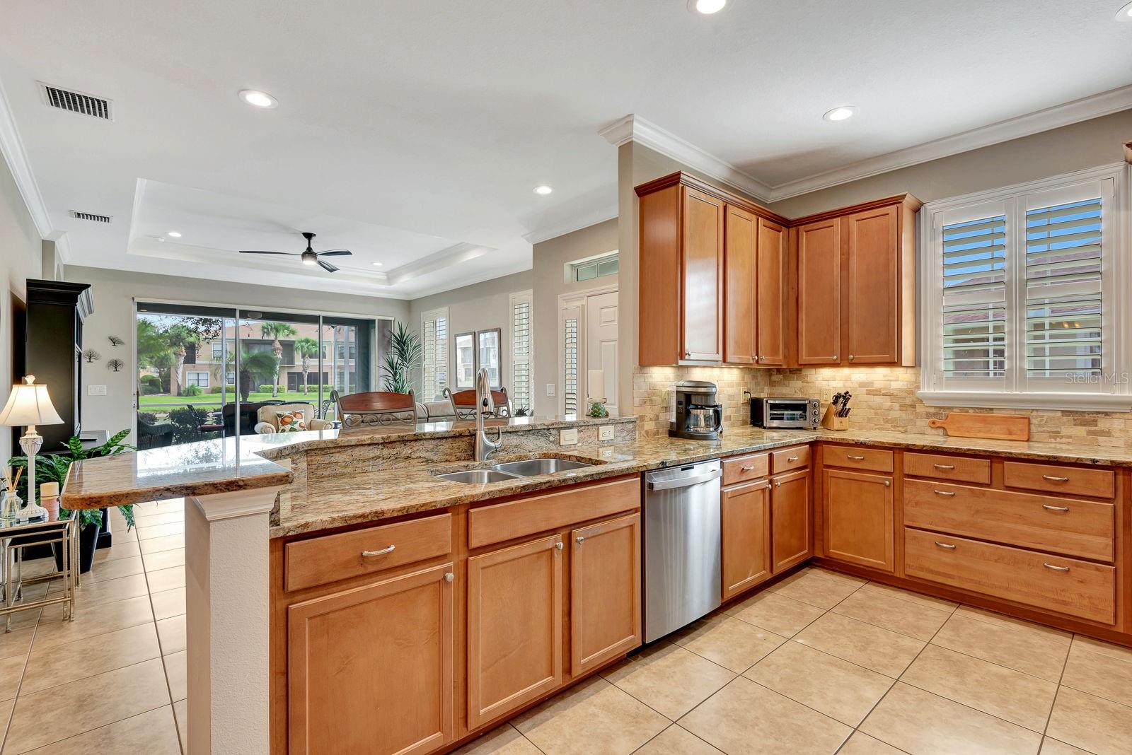 PALMA SOLA TRACE - Residential