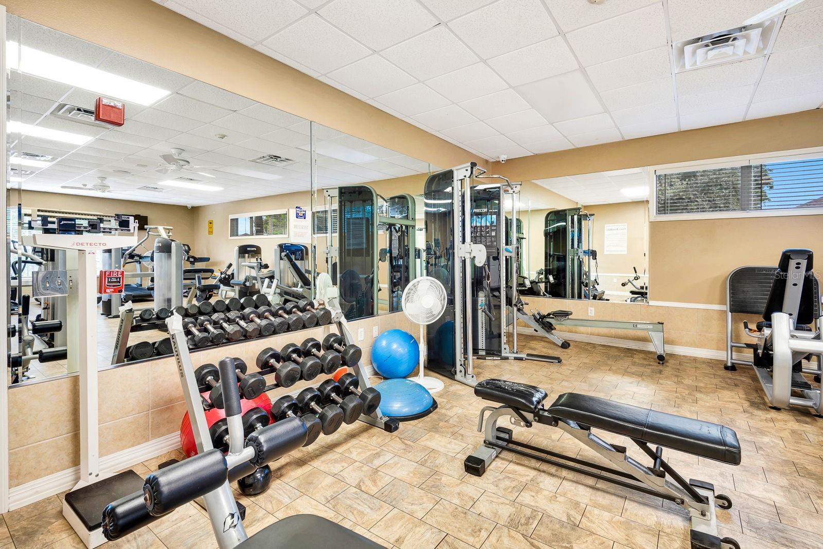 PALMA SOLA TRACE - Residential