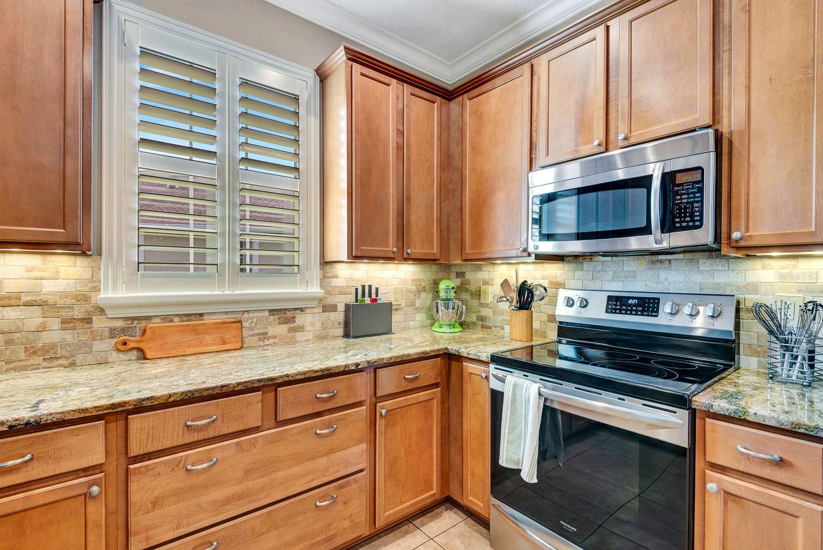 PALMA SOLA TRACE - Residential