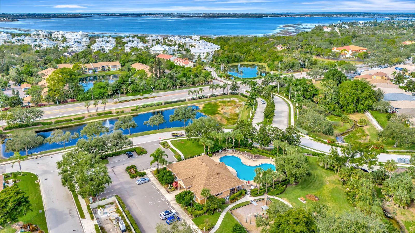 PALMA SOLA TRACE - Residential