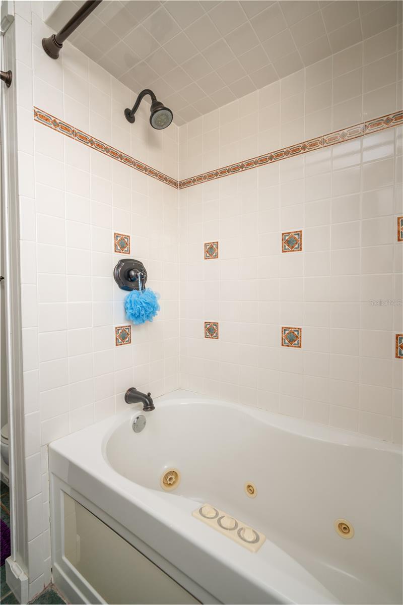 ORANGEWOOD ESTATES SUB - Residential Lease