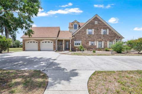 Photo of 2105 Clubhouse Road, Lakeland, FL 33813 (MLS # TB8502424)