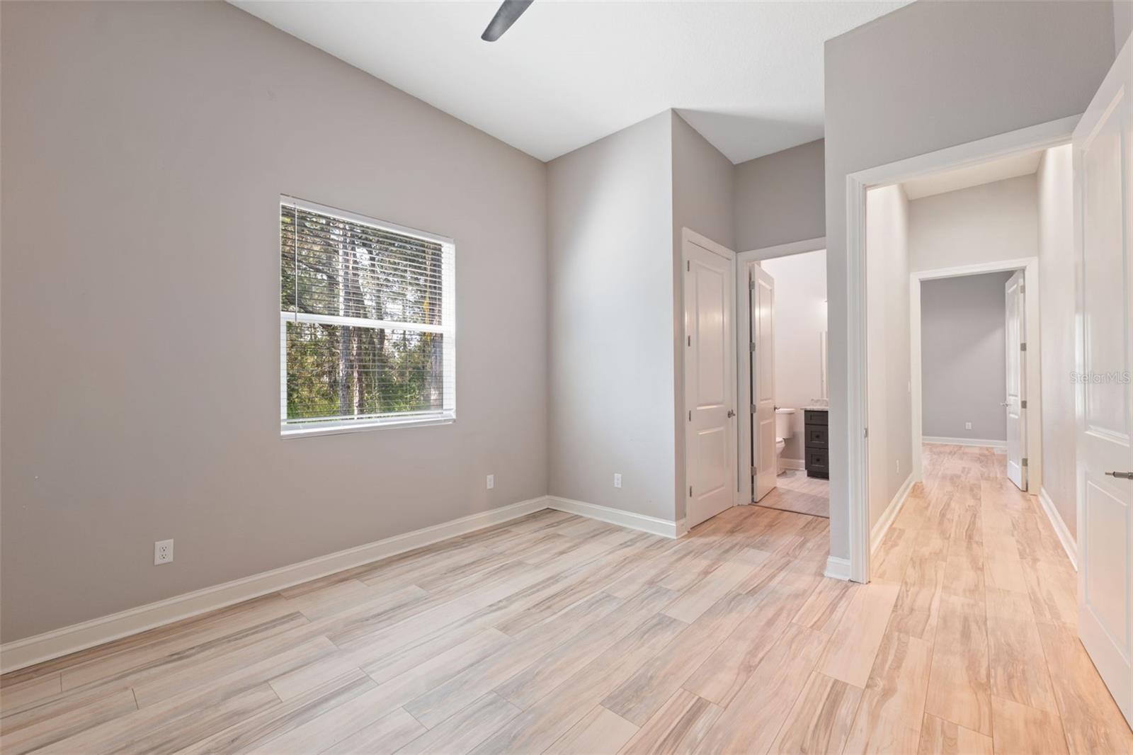 ROYAL HIGHLANDS - Residential