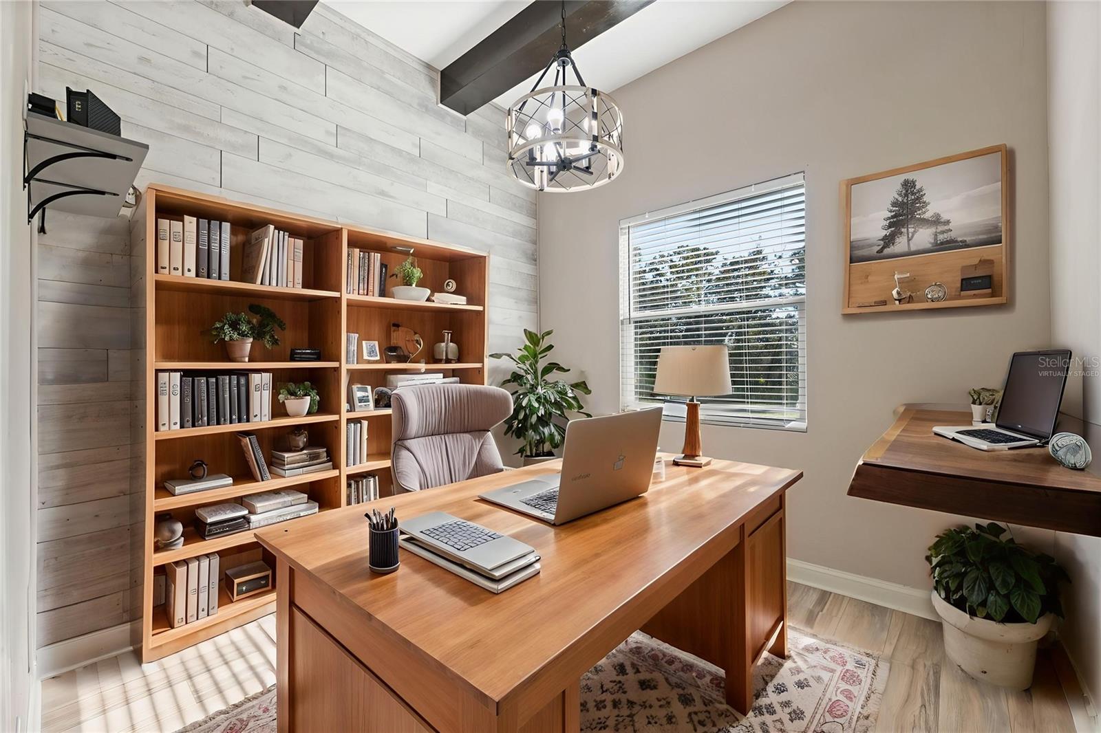 ROYAL HIGHLANDS - Residential