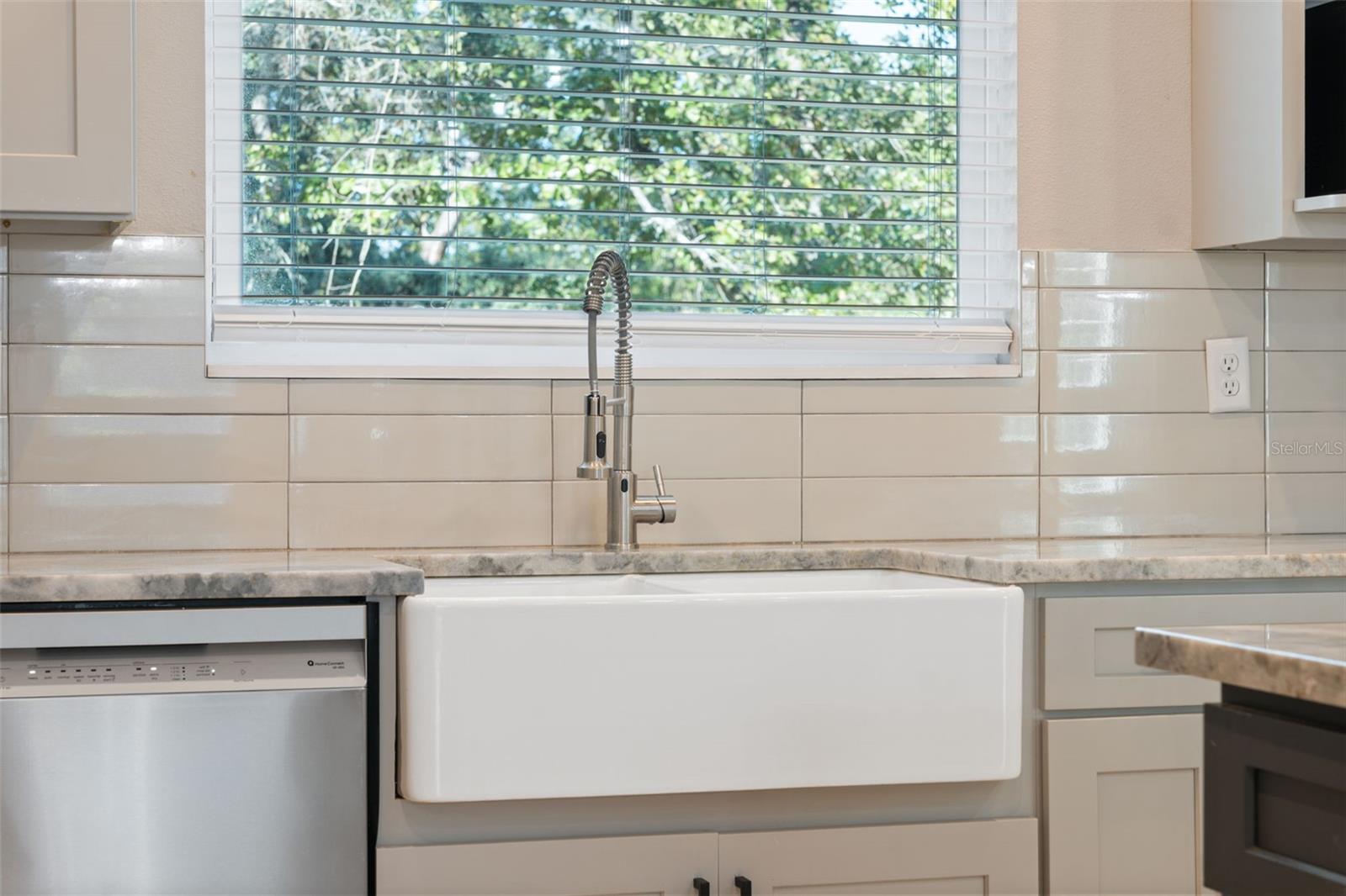 ROYAL HIGHLANDS - Residential