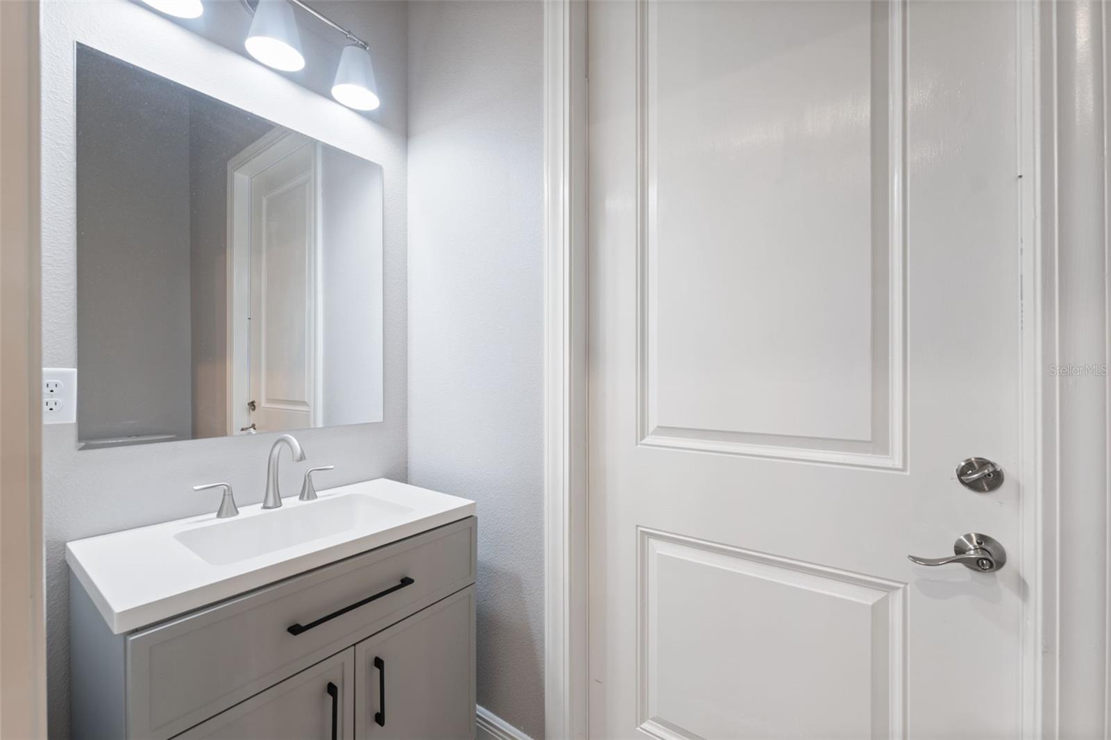 ROYAL HIGHLANDS - Residential