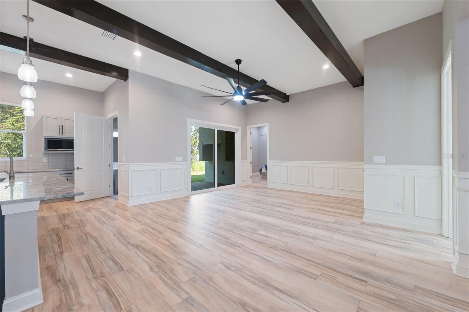 ROYAL HIGHLANDS - Residential