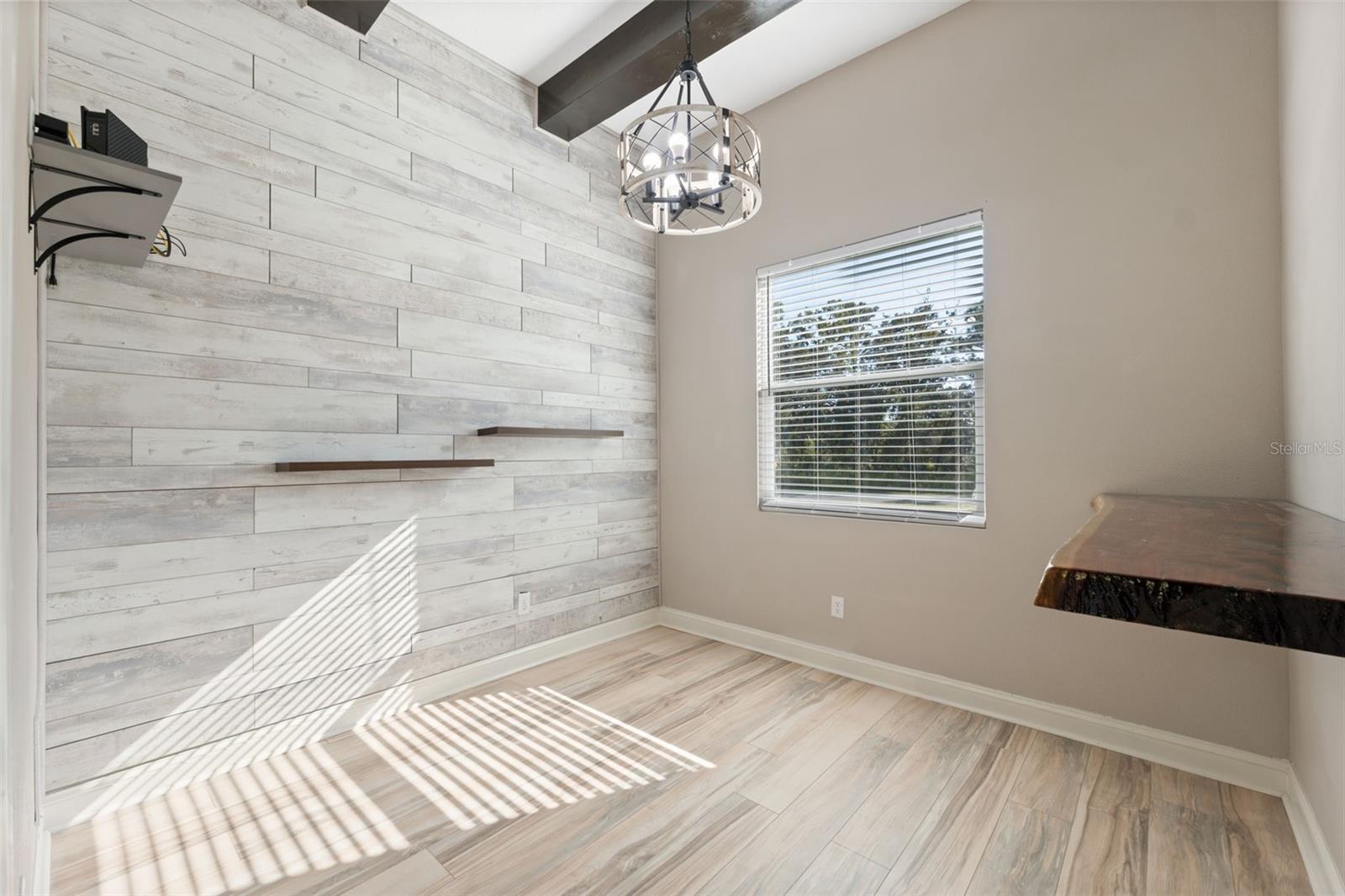 ROYAL HIGHLANDS - Residential