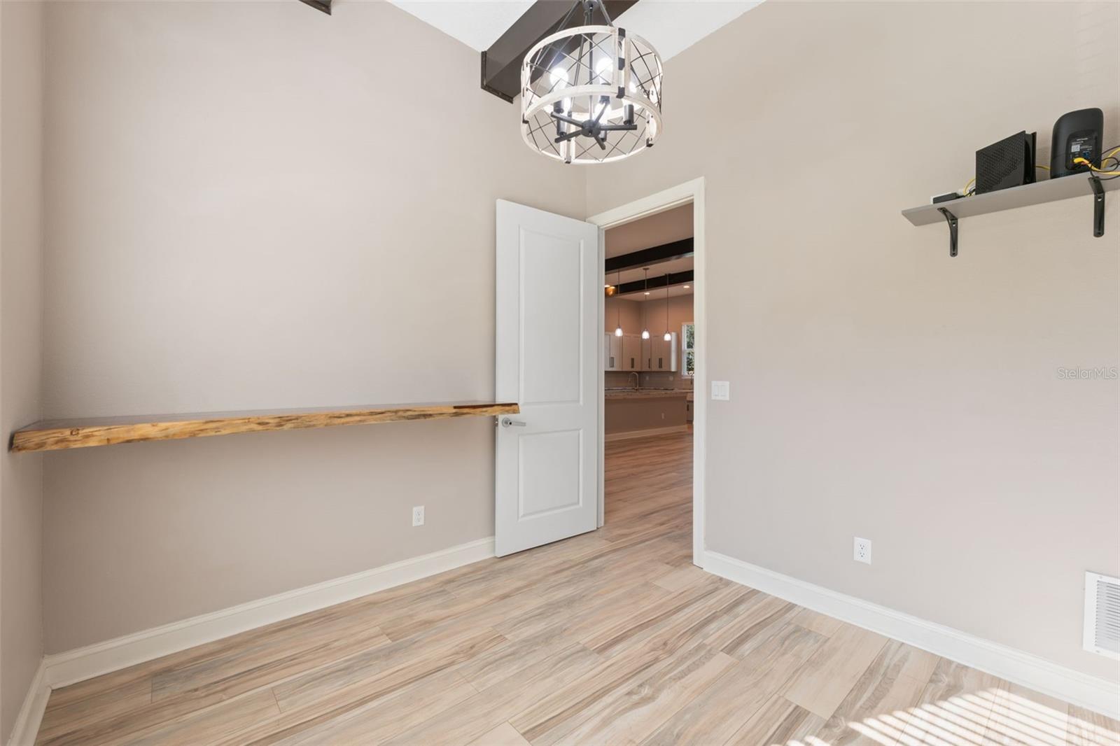 ROYAL HIGHLANDS - Residential