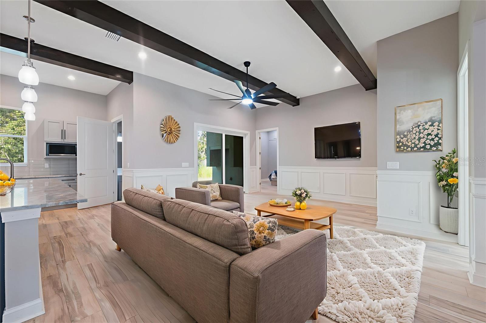 ROYAL HIGHLANDS - Residential