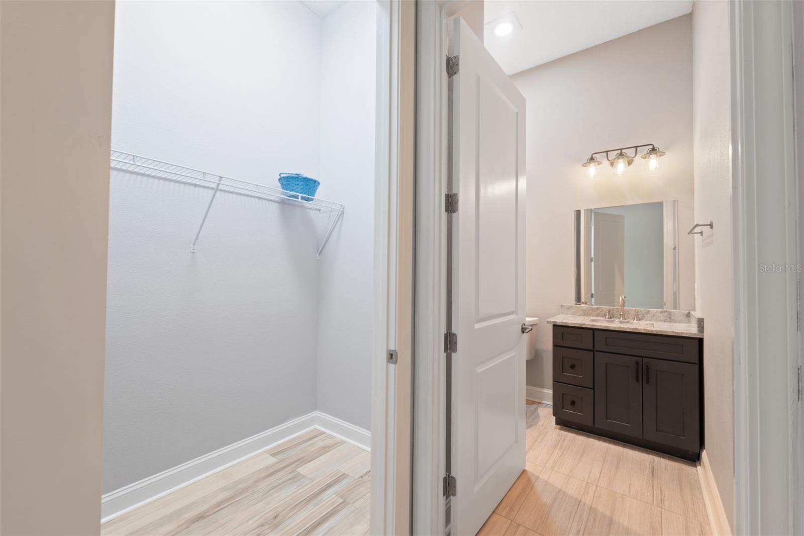 ROYAL HIGHLANDS - Residential