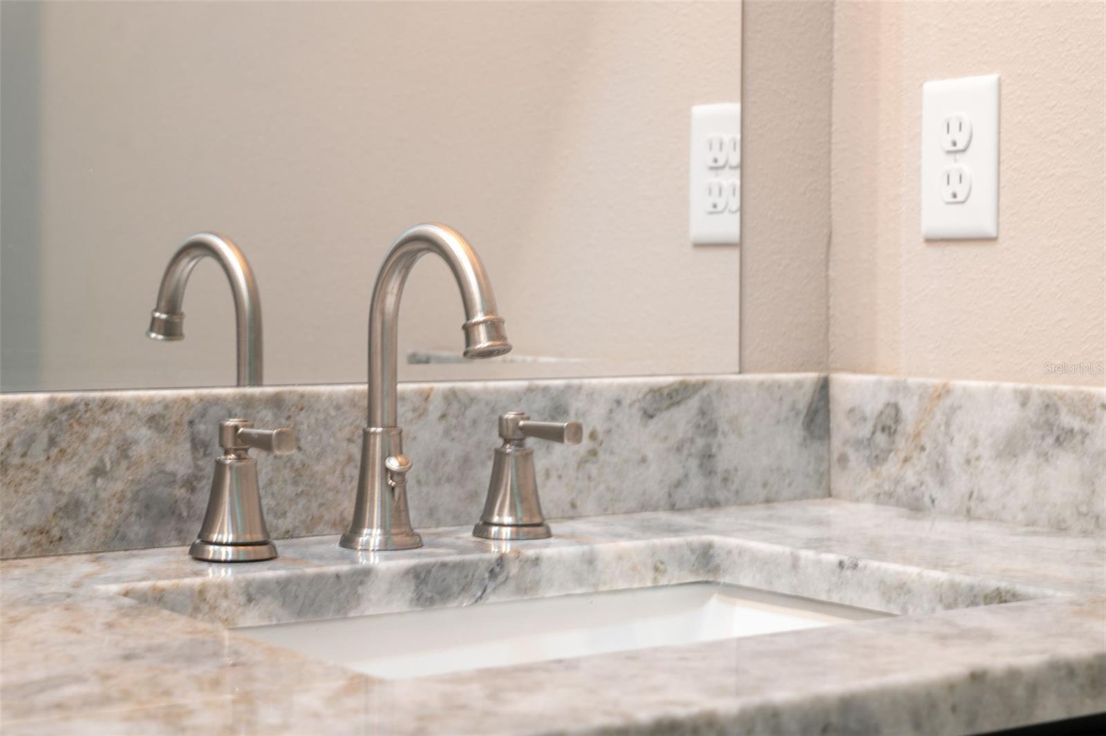 ROYAL HIGHLANDS - Residential