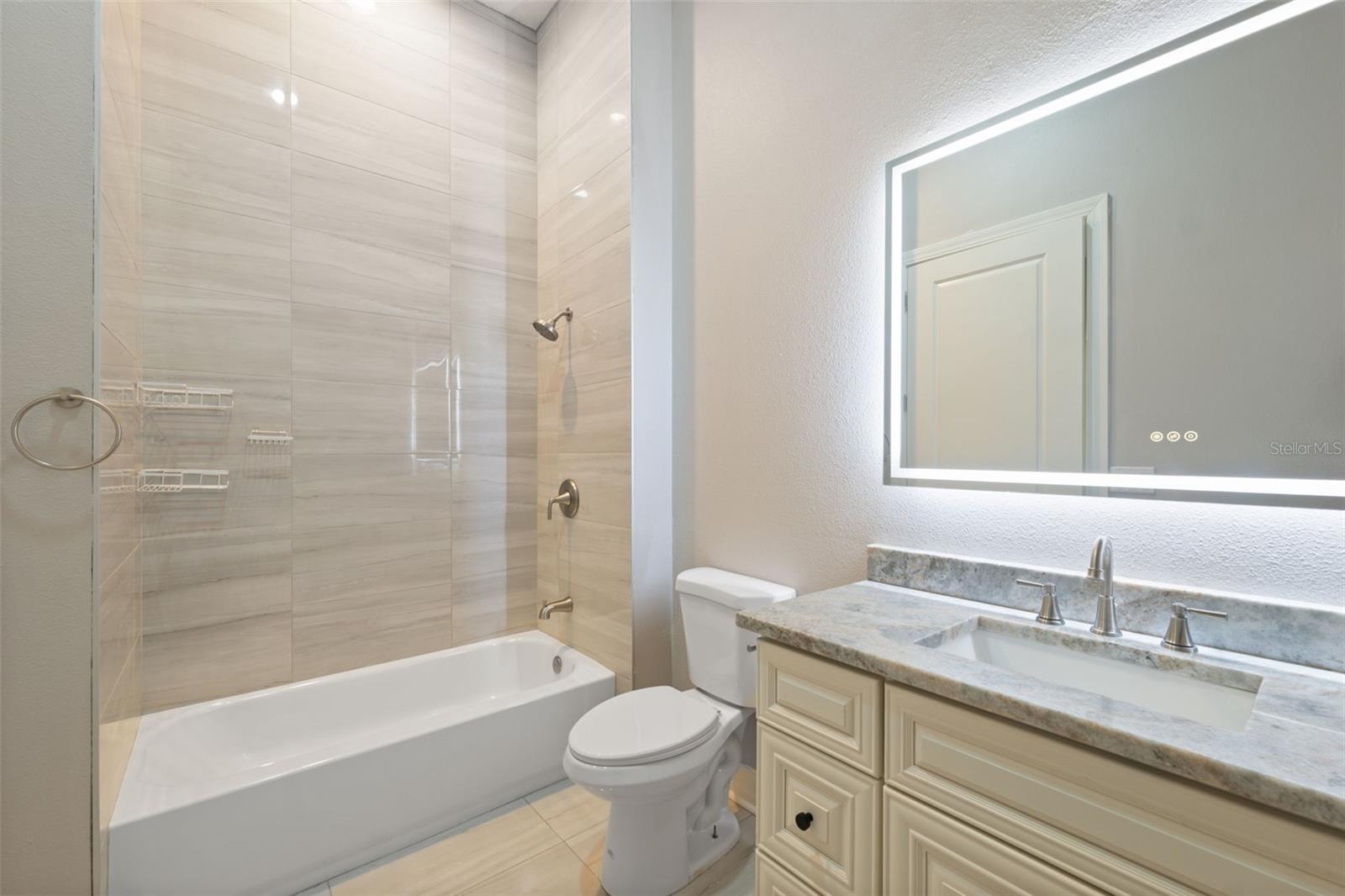 ROYAL HIGHLANDS - Residential