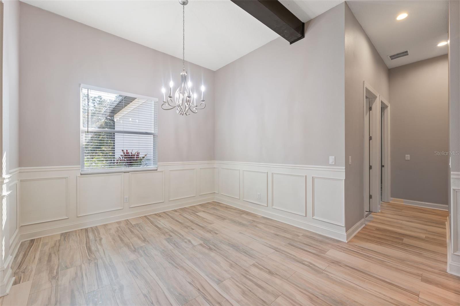 ROYAL HIGHLANDS - Residential