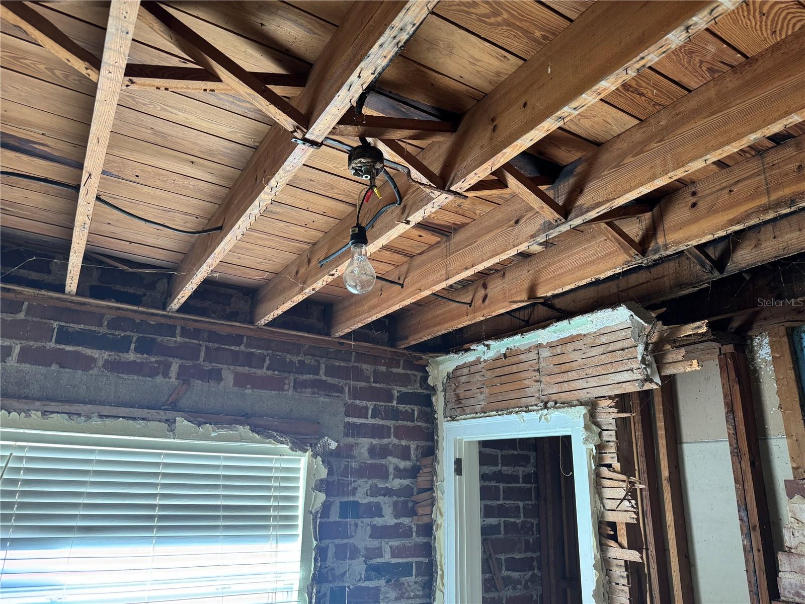 EAST DAYTONA - Residential