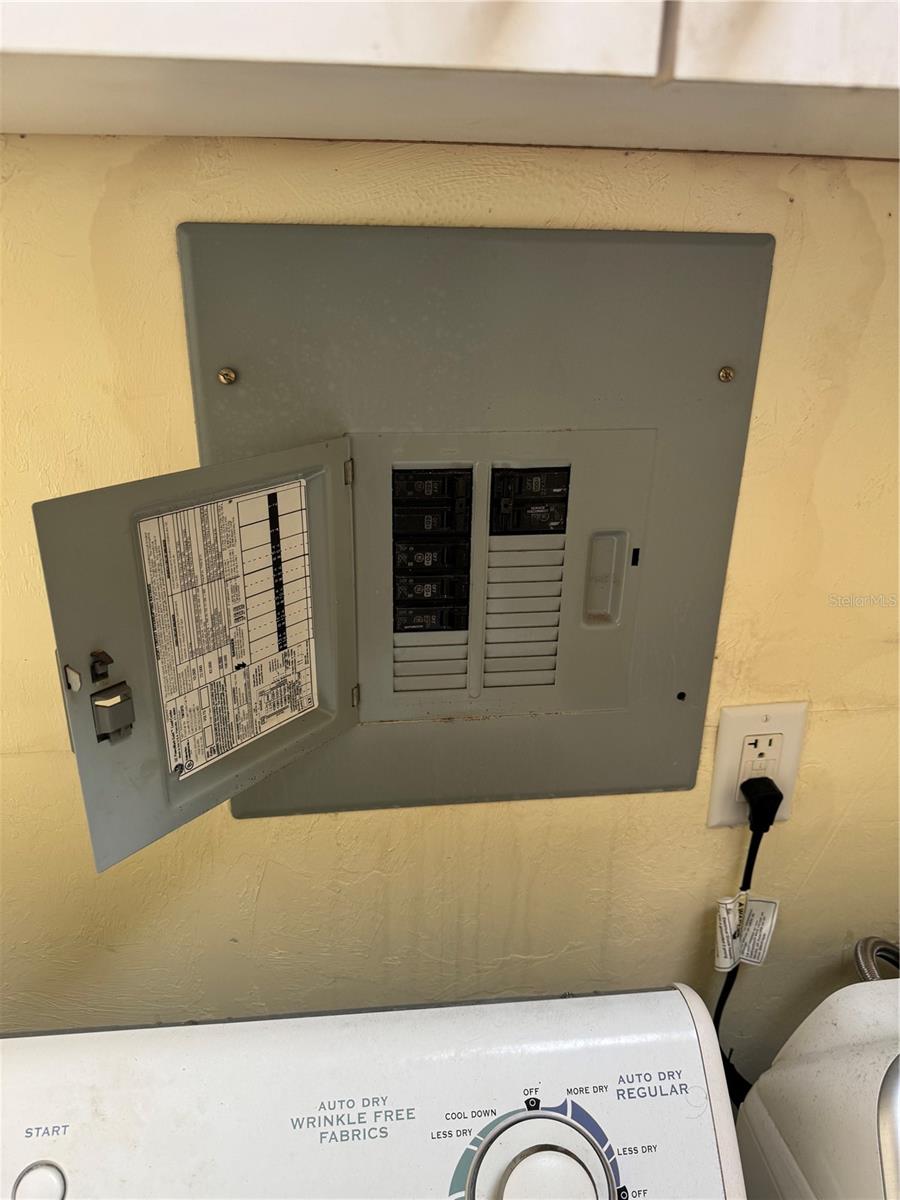 EAST DAYTONA - Residential