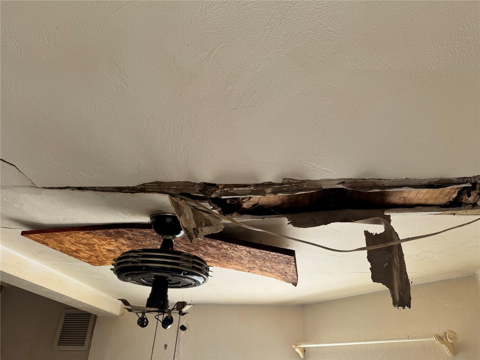 EAST DAYTONA - Residential