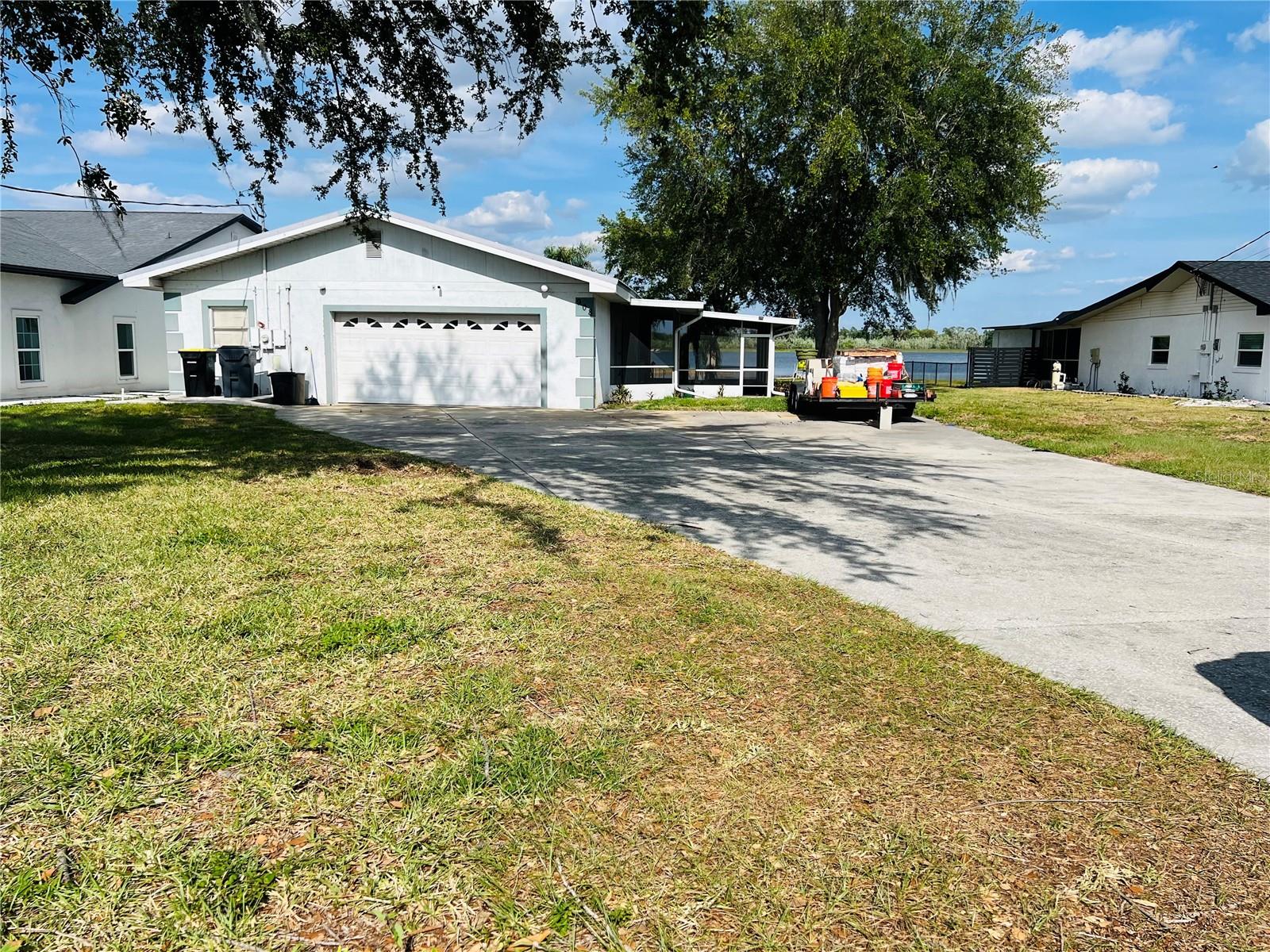 EAST VIEW PKWY - Residential