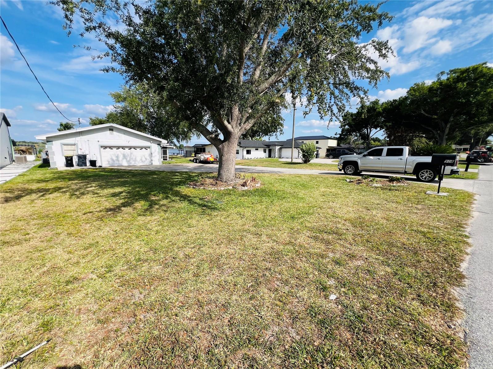 EAST VIEW PKWY - Residential