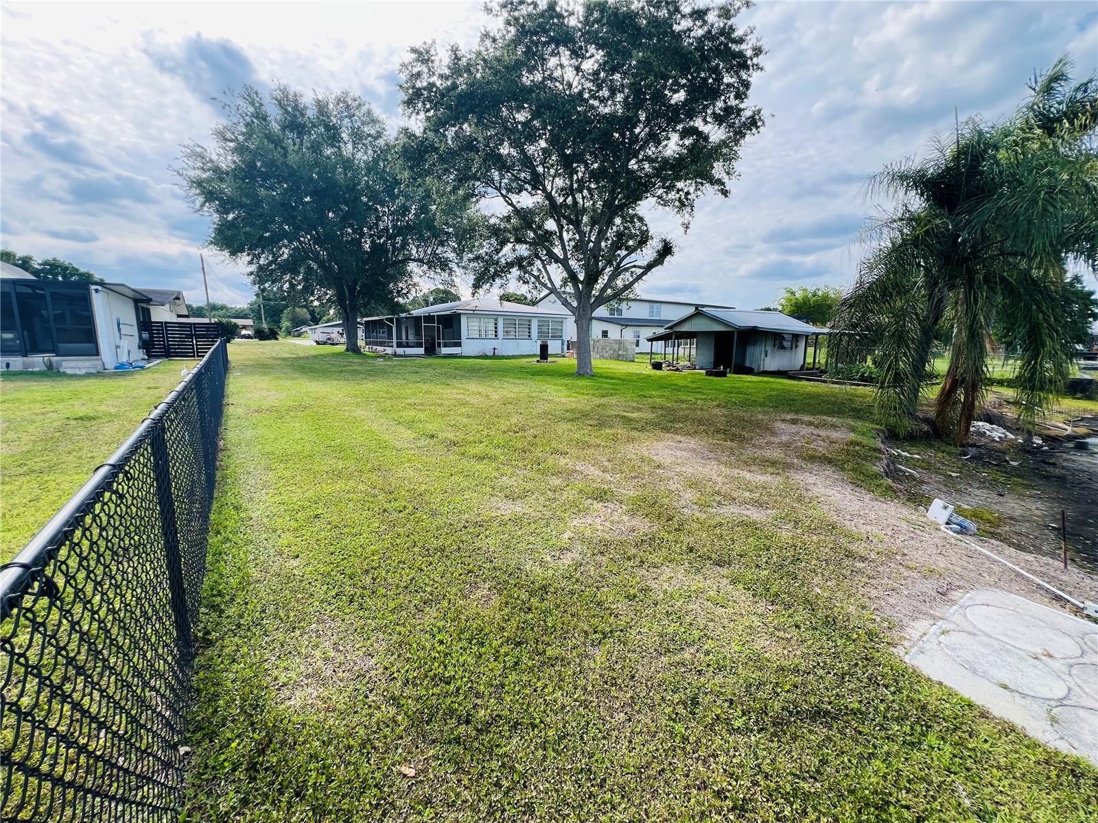 EAST VIEW PKWY - Residential