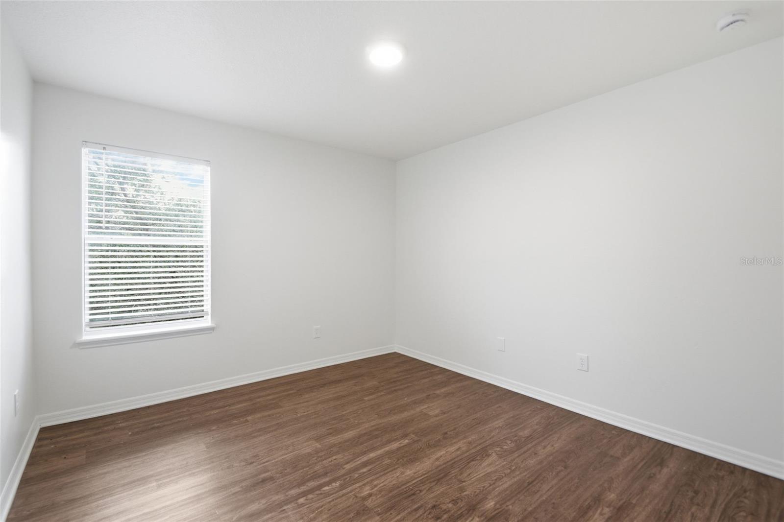 OAK VISTAS - Residential