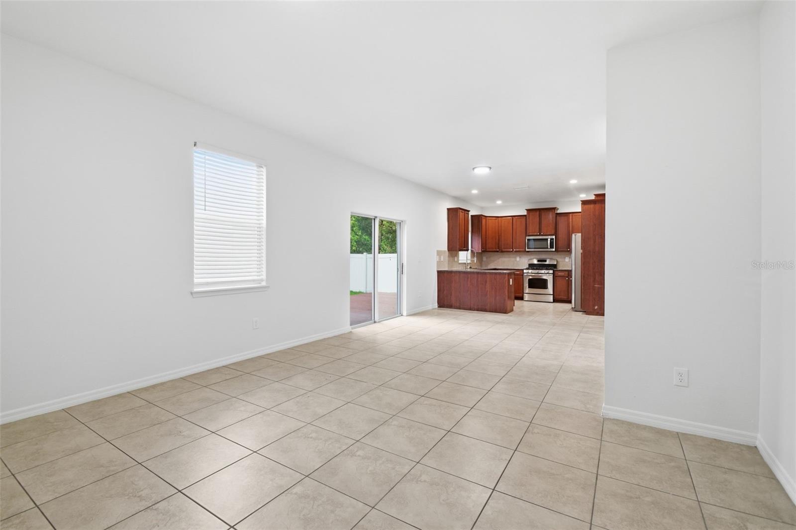 OAK VISTAS - Residential