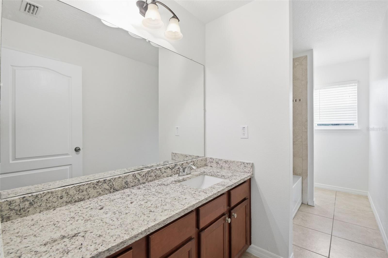 OAK VISTAS - Residential