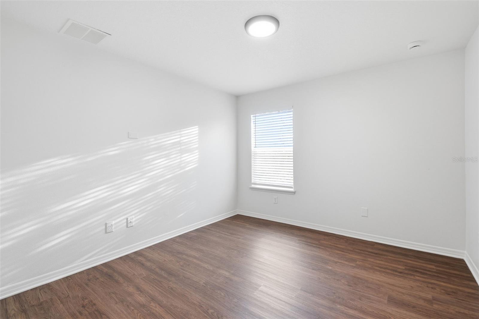 OAK VISTAS - Residential