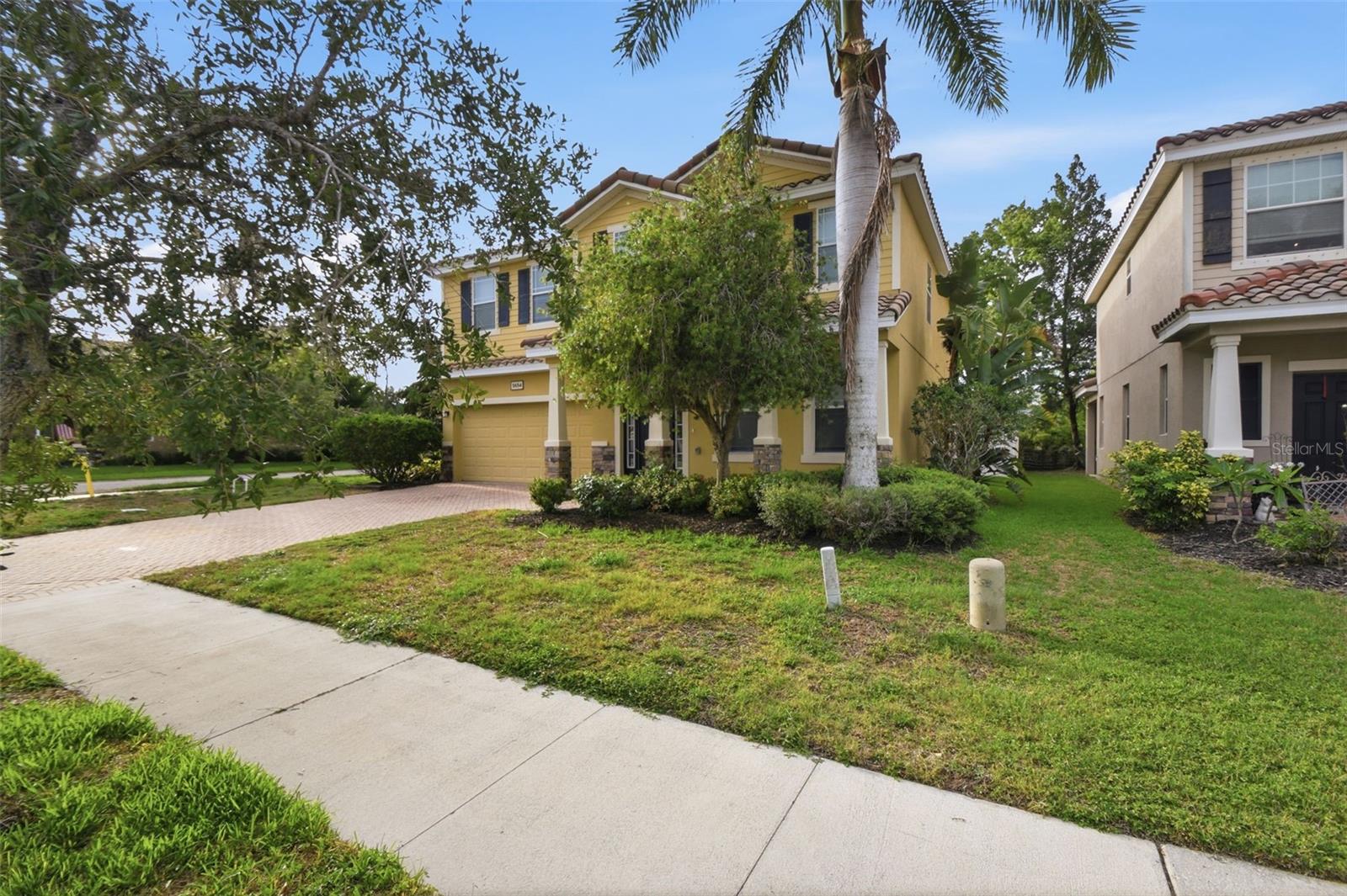5654 AARON COURT