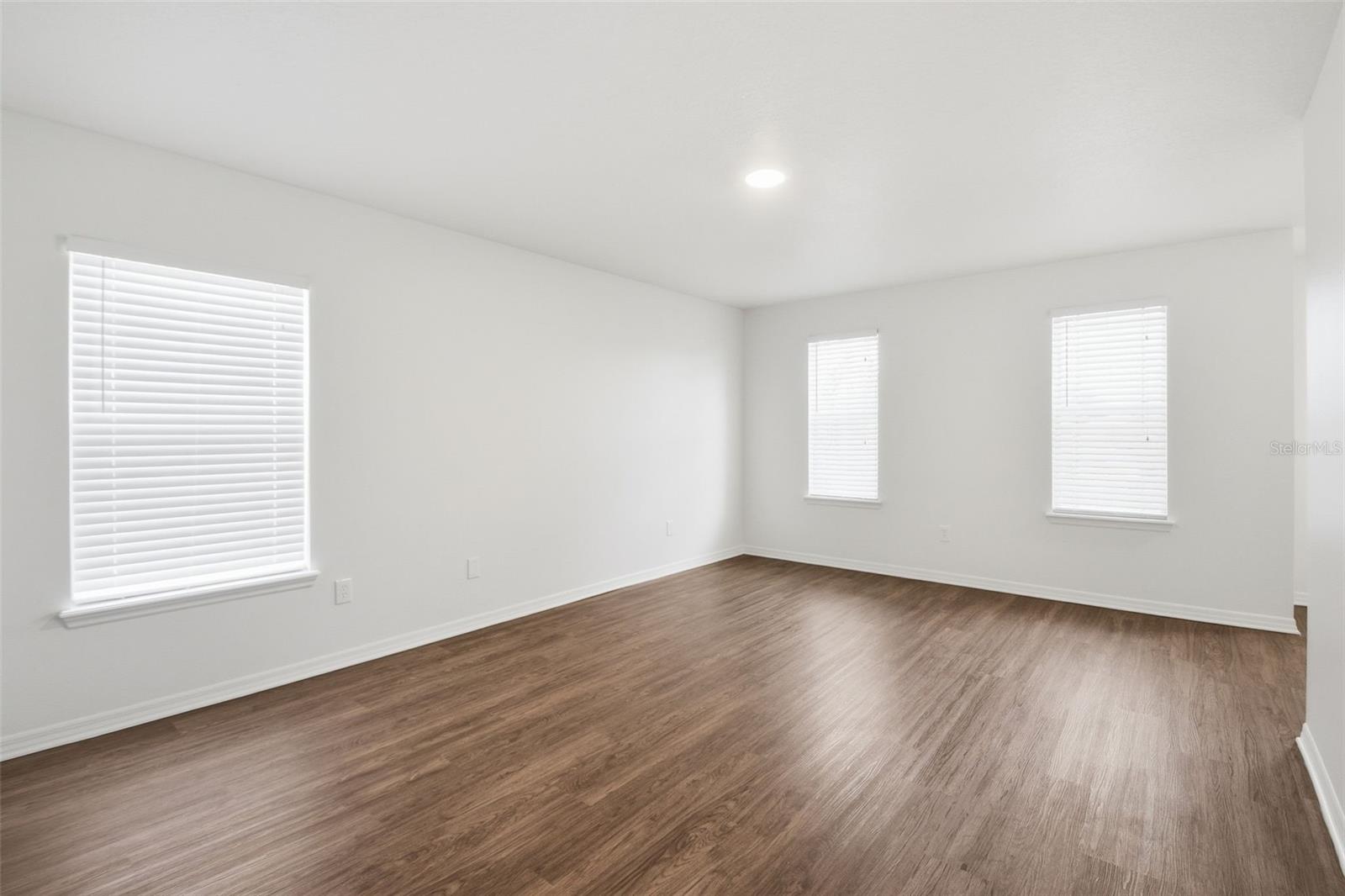 OAK VISTAS - Residential