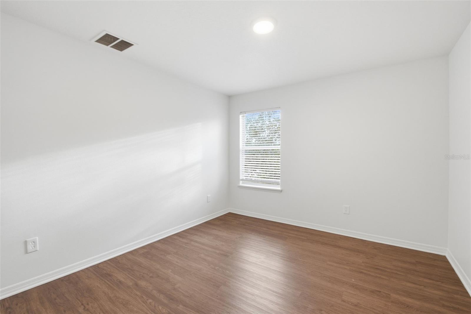 OAK VISTAS - Residential