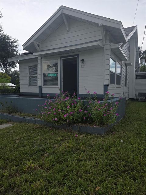 1317 W EMMETT STREET KISSIMMEE FL 34741