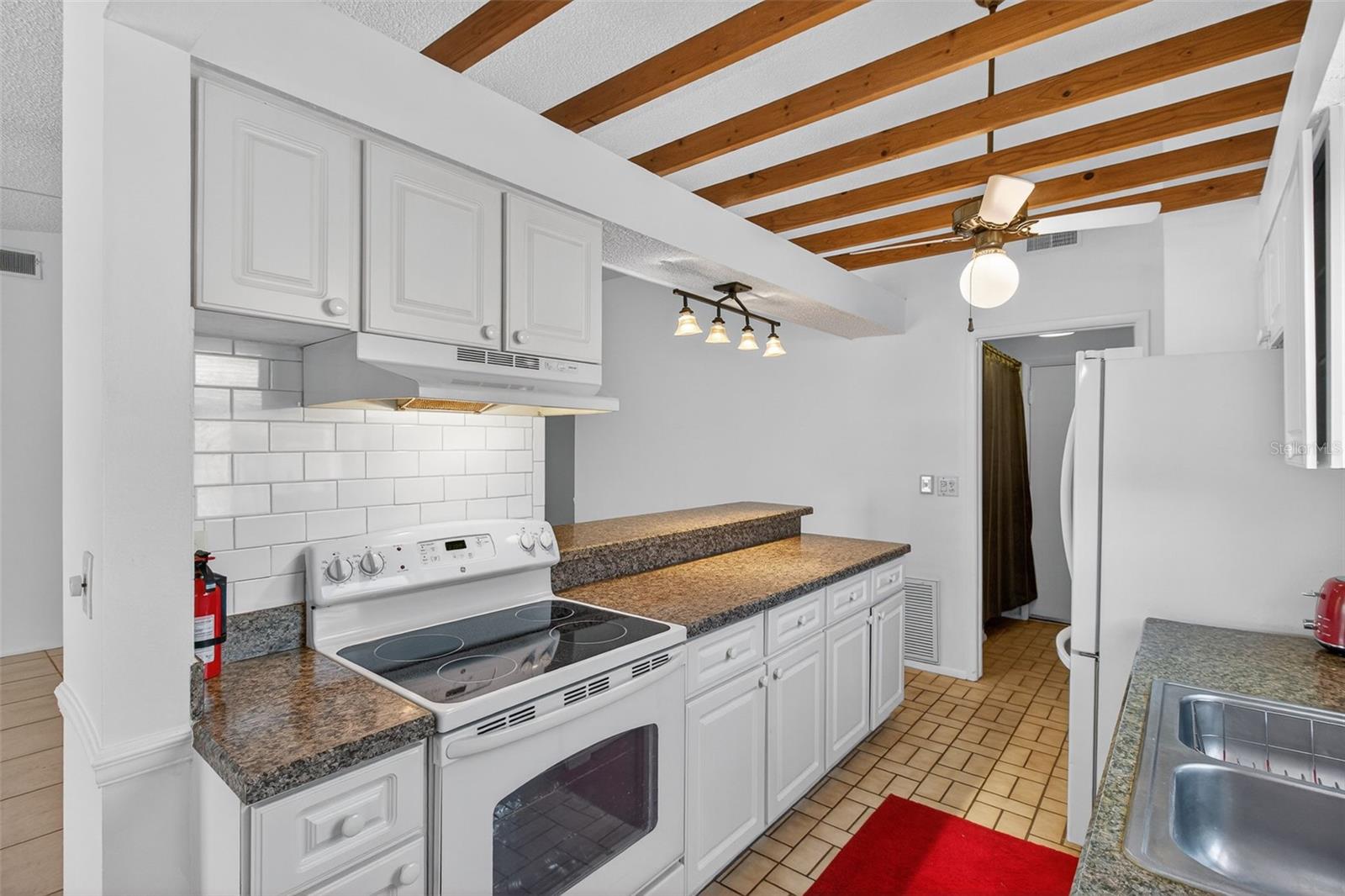 HAMLETS OF FOREST LAKES THE - Residential