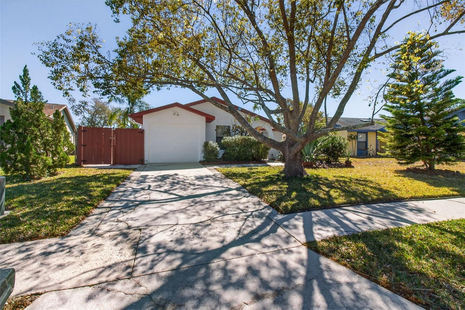 HAMLETS OF FOREST LAKES THE - Residential