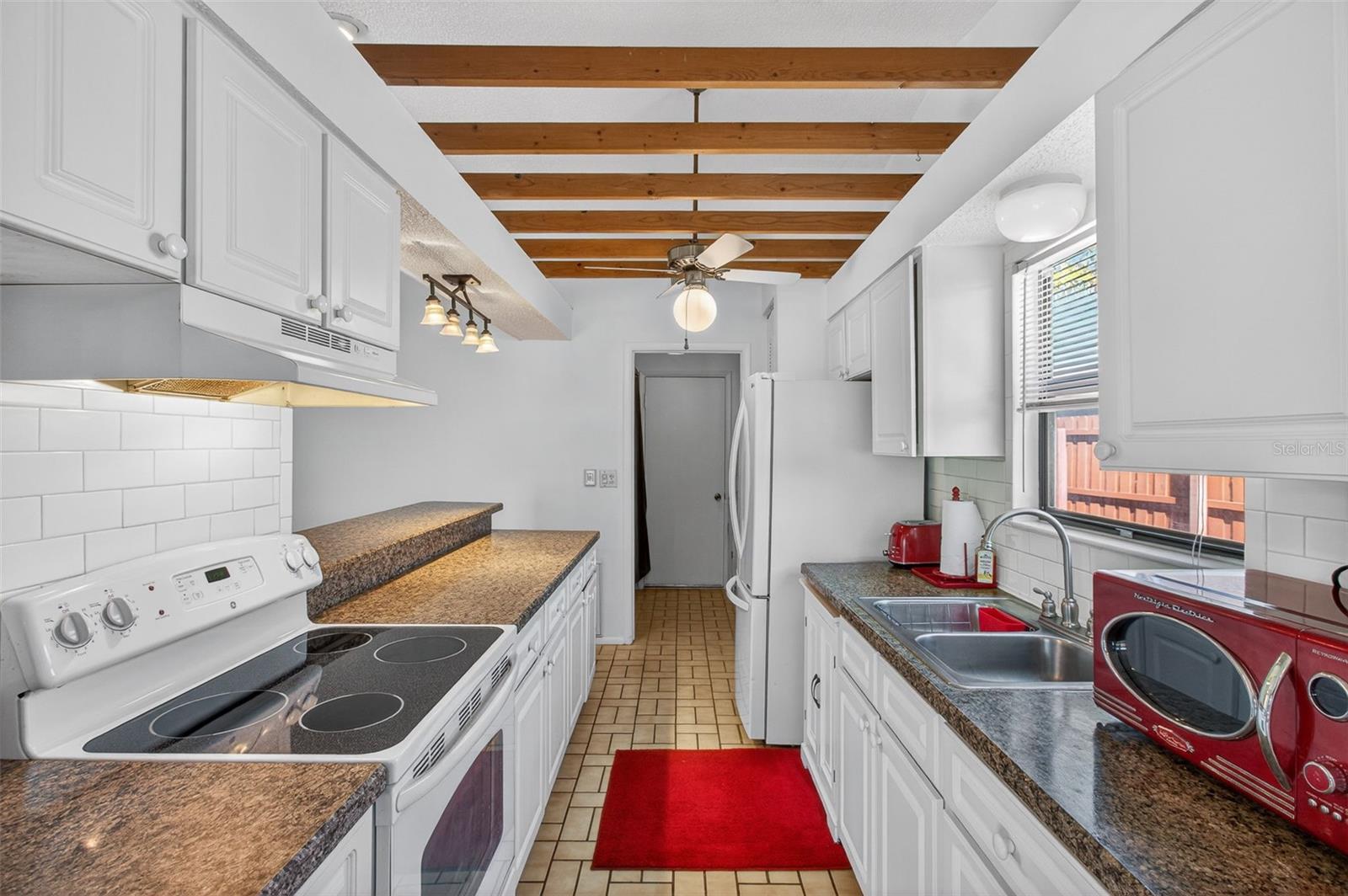 HAMLETS OF FOREST LAKES THE - Residential