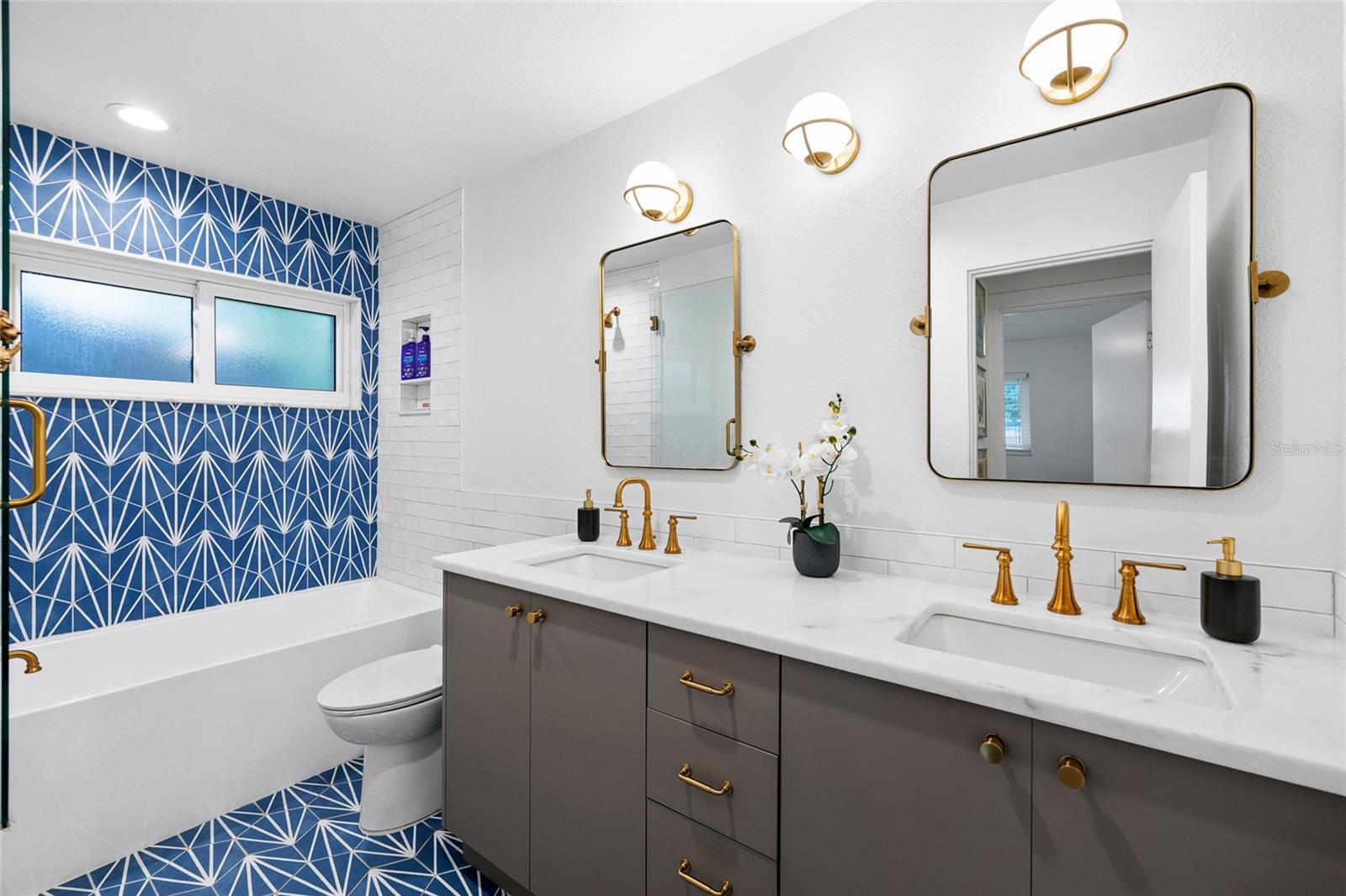 BARCLEY ESTATES 3RD ADD - Residential