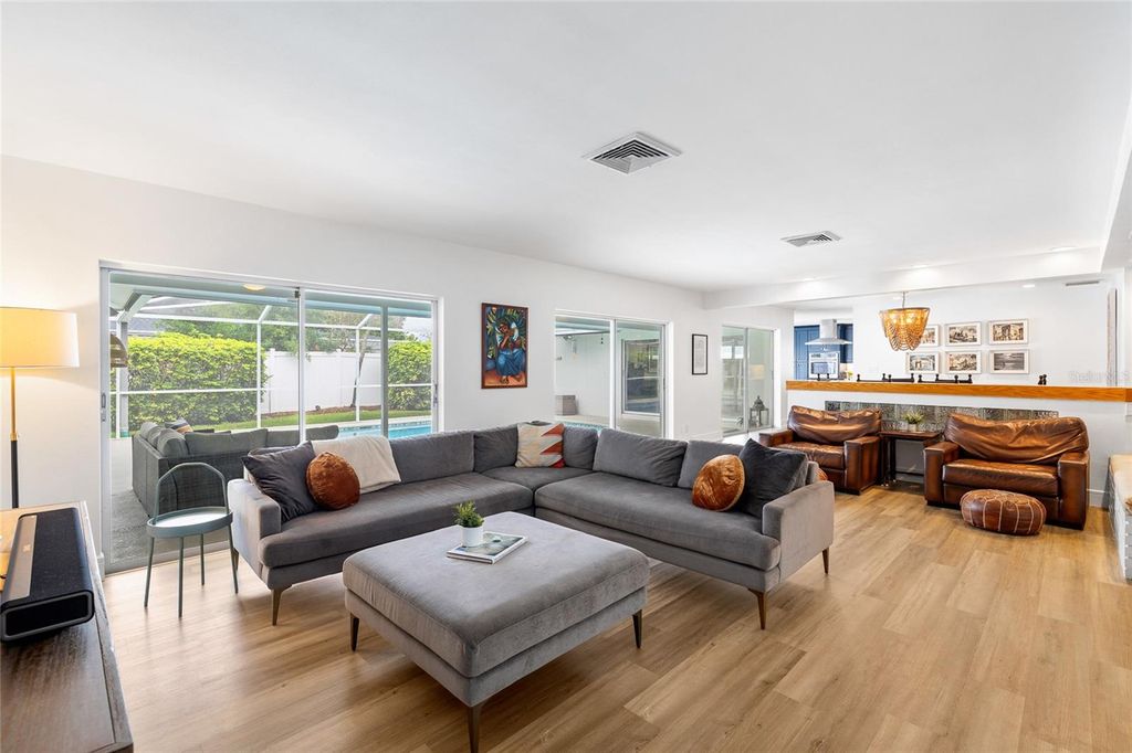 Photo of 1201 87th Avenue N, St Petersburg, FL 33702 (MLS # TB8494412)