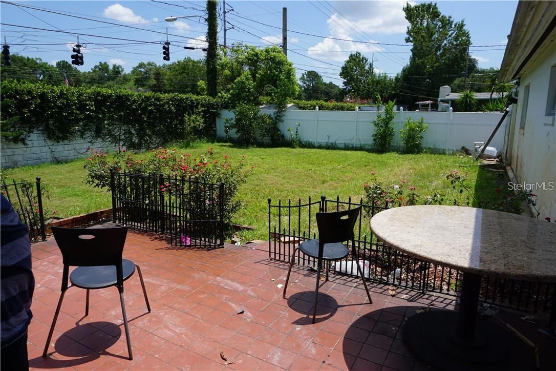 DOVER ESTATES - Residential Lease