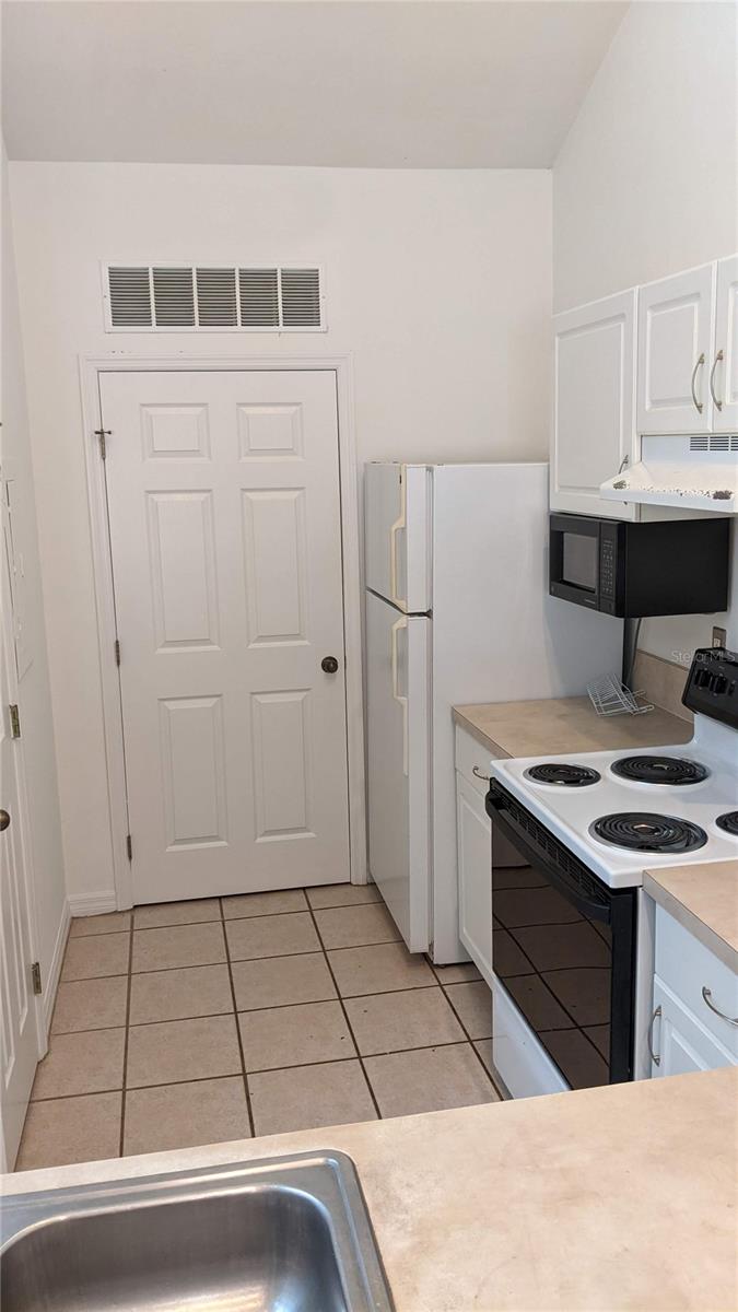 13200 W NEWBERRY ROAD M68 - Photo 4