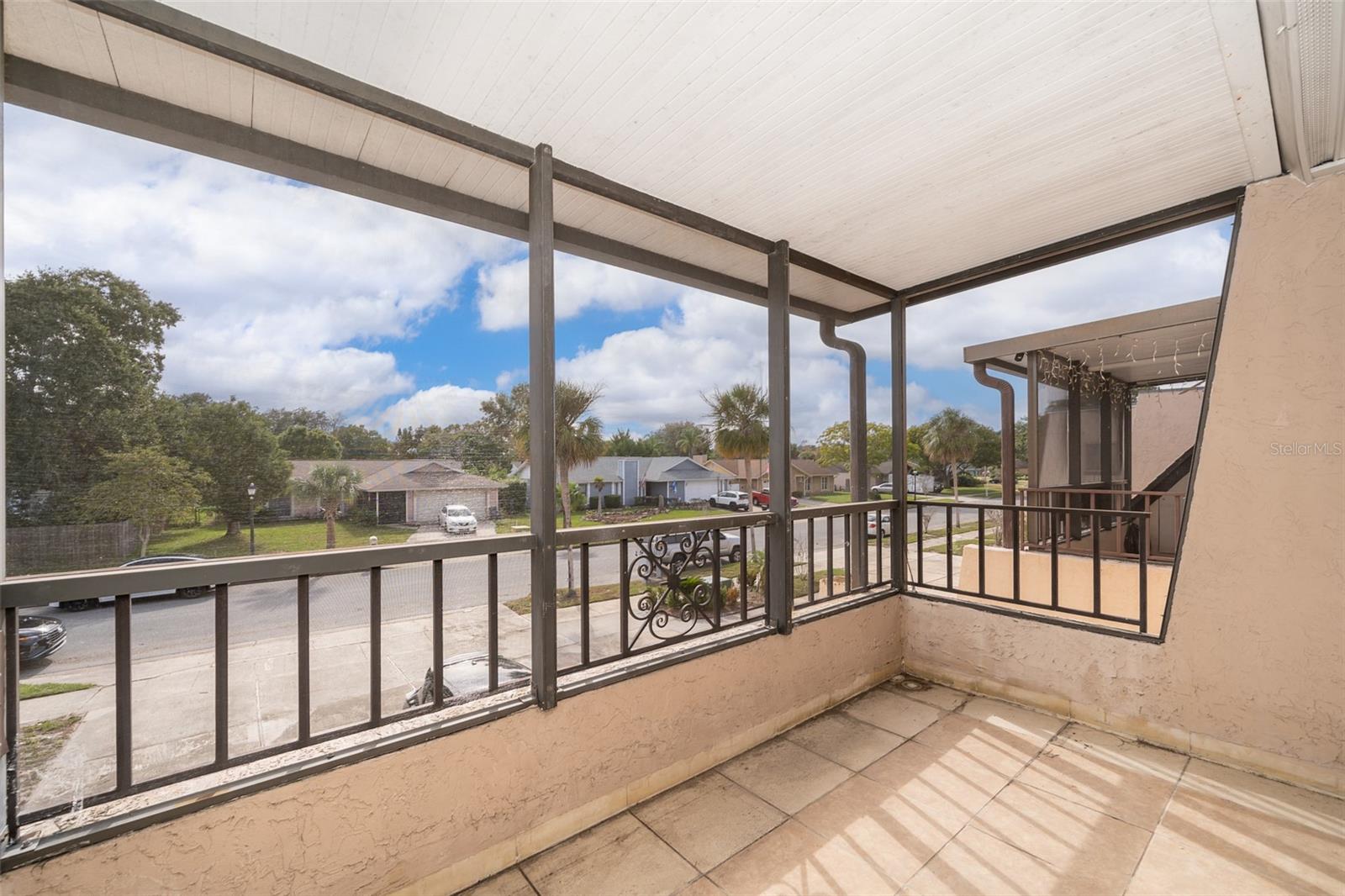 GRANADA TOWN HOMES AT SANORA - Residential