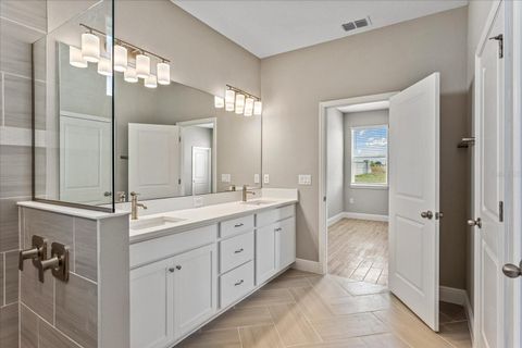 Tiny photo for 1675 Pyramid Hill Street, Minneola, FL 34715 (MLS # G5100140)