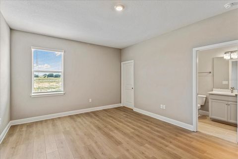 Tiny photo for 1675 Pyramid Hill Street, Minneola, FL 34715 (MLS # G5100140)