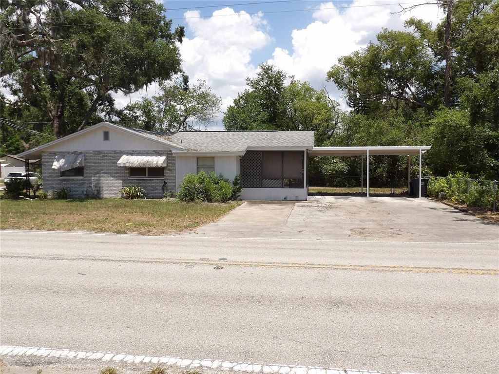 Photo of 816 W 130 Th Avenue, Tampa, FL 33612 (MLS # TB8455634)