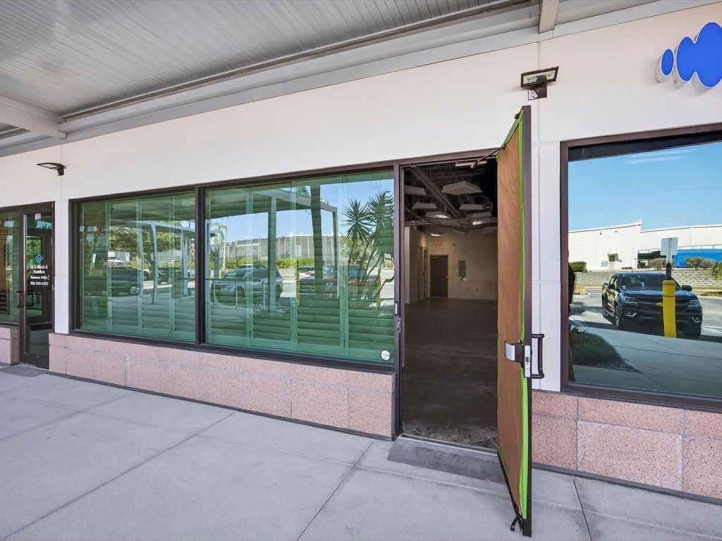 Photo of 250 Avenue K SW #104, Winter Haven, FL 33880 (MLS # O6366873)