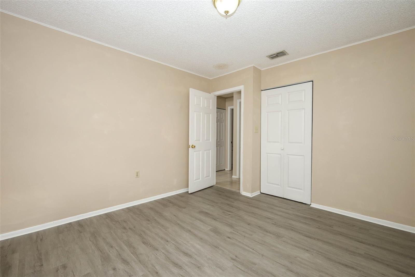 DELTONA LAKES UNIT 32 - Residential