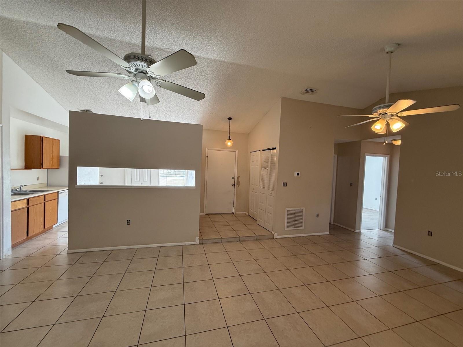 DELTONA LAKES UNIT 32 - Residential